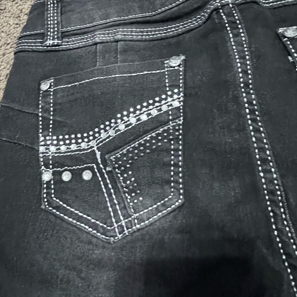 Jeans - Picture 10 of 12
